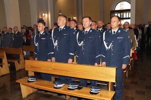 uczestnicy mszy św. z nadinsp. Michałem Ledzionem na czele