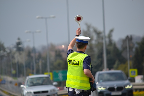 Policjant WRD kierujący ruchem