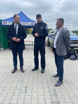 Komendanci Miejscy Policji w Tarnowie rozmawiający z Prezydentem Miasta Tarnowa