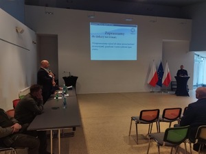 Wójt Gminy Skrzyszów wypowiadający się o bezpieczeństwie