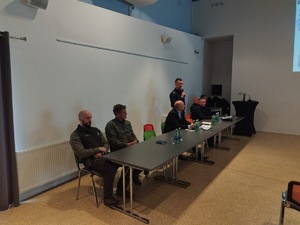 Zastępca Komendanta Komisariatu Tarnów Centrum podinsp. Robert Kozak wypowiadający się o bezpieczeństwie