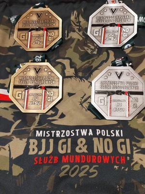 Dwa złote oraz dwa srebrne medale