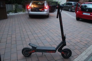 hulajnoga elektryczna uczestnicząca w zdarzeniu