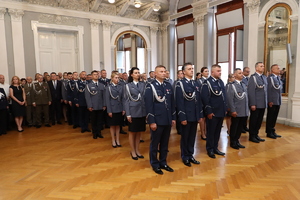 Funkcjonariusze czekający na mianowanie.