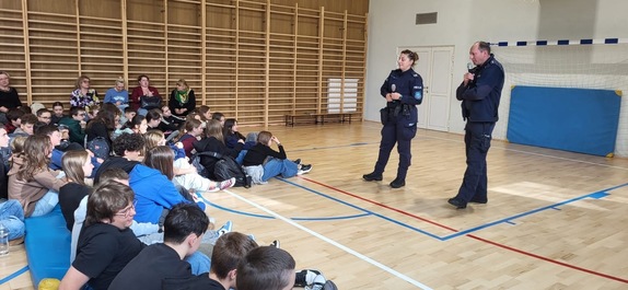 dzielnicowi podczas prelekcji (4)