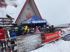Stoisko policjantów KMP Tarnów