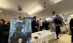 Policjanci z Żabna na Targach Edukacyjnych