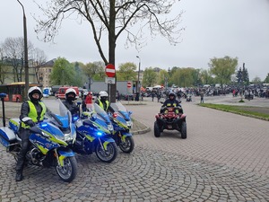 Policyjne motocykle oraz quad straży pożarnej
