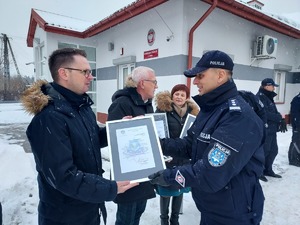 Komendant Miejski Policji w Tarnowie przekazuje podziękowania Wójtowi Wietrzychowic