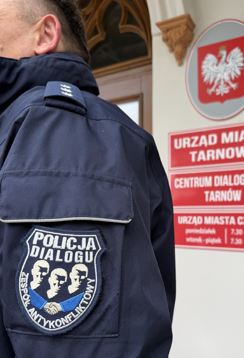 Spotkanie o bezpieczeństwie w szkołach w Tarnowskim Centrum Dialogu